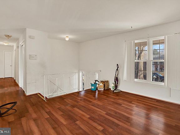 2nd image of 8401 Thornberry Dr W
