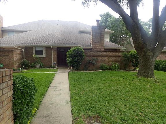 2nd image of 1902 Turf Club Dr APT B
