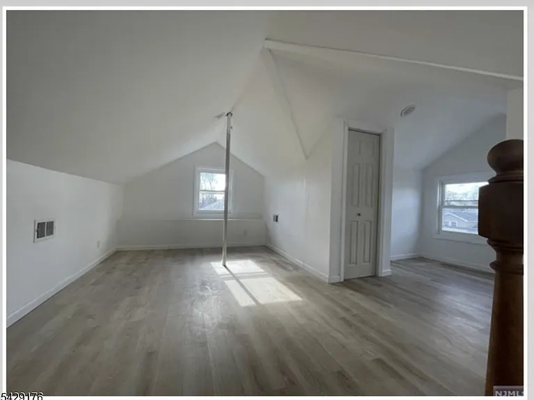 82-84 Jacoby St — Photo 3