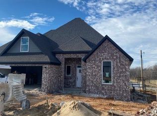 350 Waterfall Ln, Springdale, AR 72762