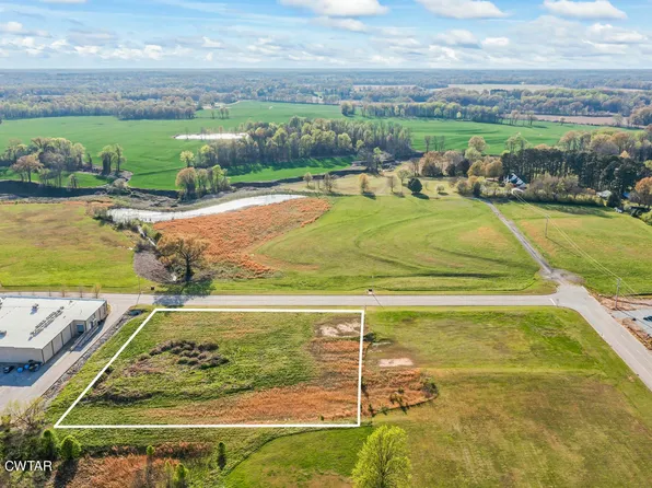 86 Garrett Dr, Medina, TN 38355