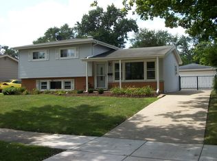 232 N Brashares Dr, Addison, IL 60101