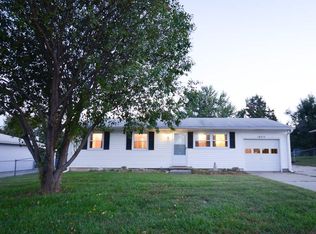 1025 W Ash St, Junction City, KS 66441