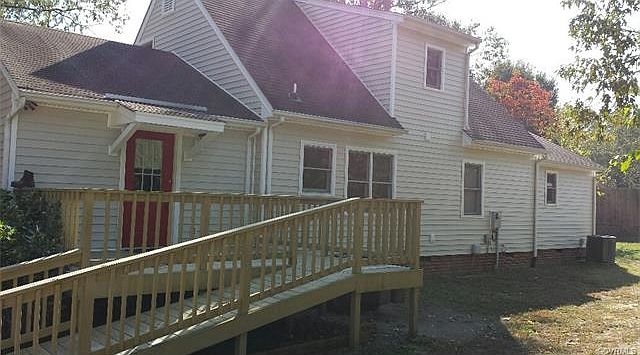 2nd image of 13320 Lora Lynn Rd