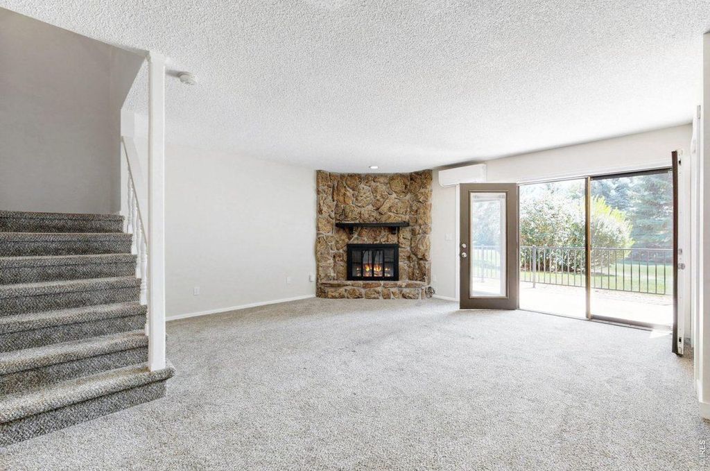 1404 Adriel Dr