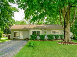 3750 Vanstone Dr, Commerce Township, MI 48382