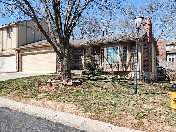 2nd image of 10920 W 96th Pl