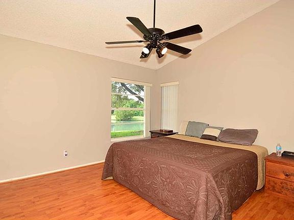 3rd image of 10929 Carnelian Ln