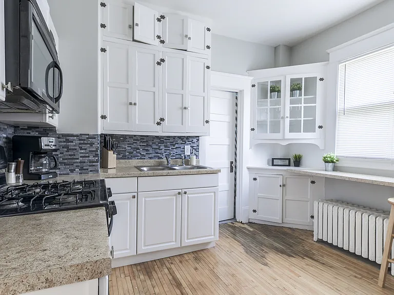 2600 Dupont Ave South — Photo 4