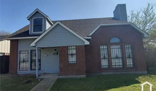 3804 O'B Crowe Dr — Photo 2