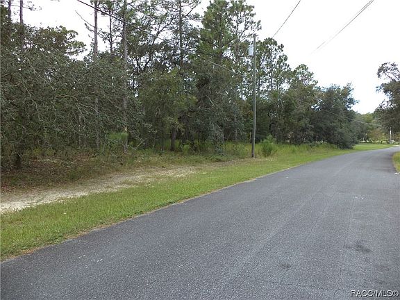 3rd image of 2326 W Begonia Dr