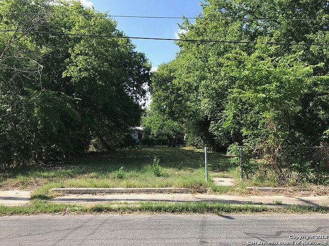 1st image of 643 Lincolnshire Dr