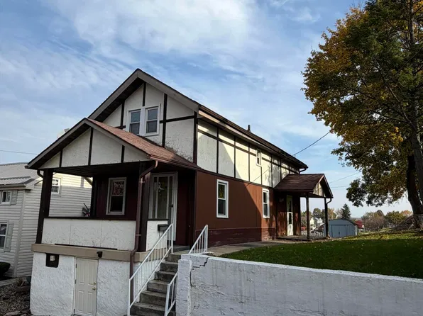 708 N Montgomery St, Hollidaysburg, PA 16648
