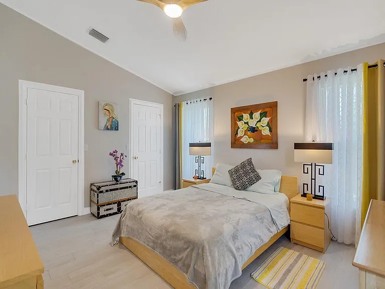 664 Vocelle Ave — Photo 13