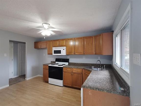 3rd image of 250 Eldorado Dr