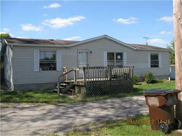 1155 Charles St, Logan, OH 43138