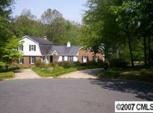 2136 Halford Pl, Charlotte, NC 28211