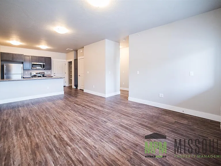 England Blvd. Apartments — Photo 21