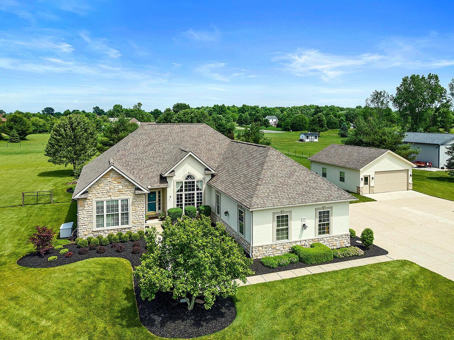 2823 Summit Rd SW, Pataskala, OH 43062 Zillow