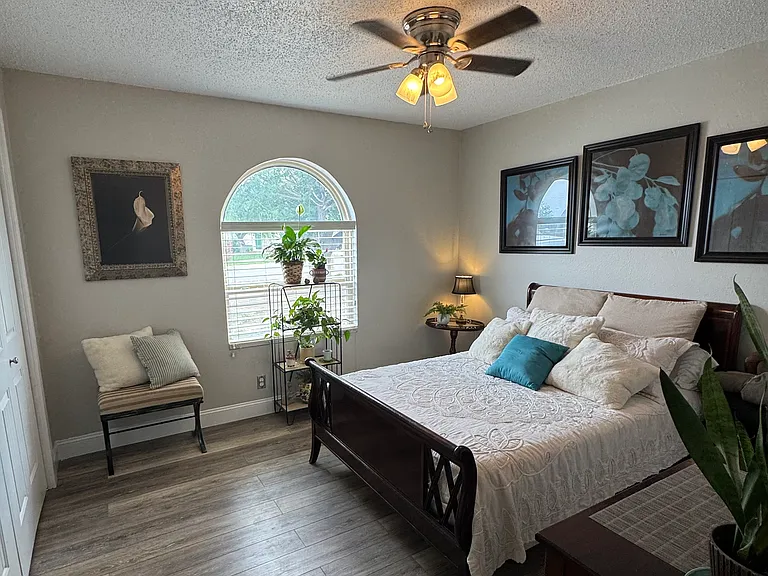 2918 Piedras Rd — Photo 11