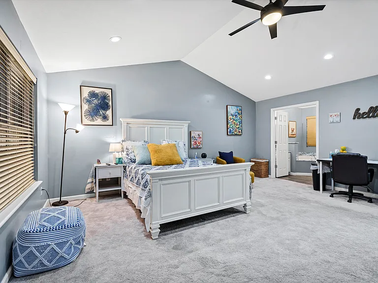 Shadow Pine Dr — Photo 18
