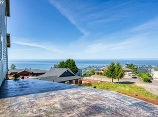 98002 Crown Terrace Rd, Brookings, OR 97415