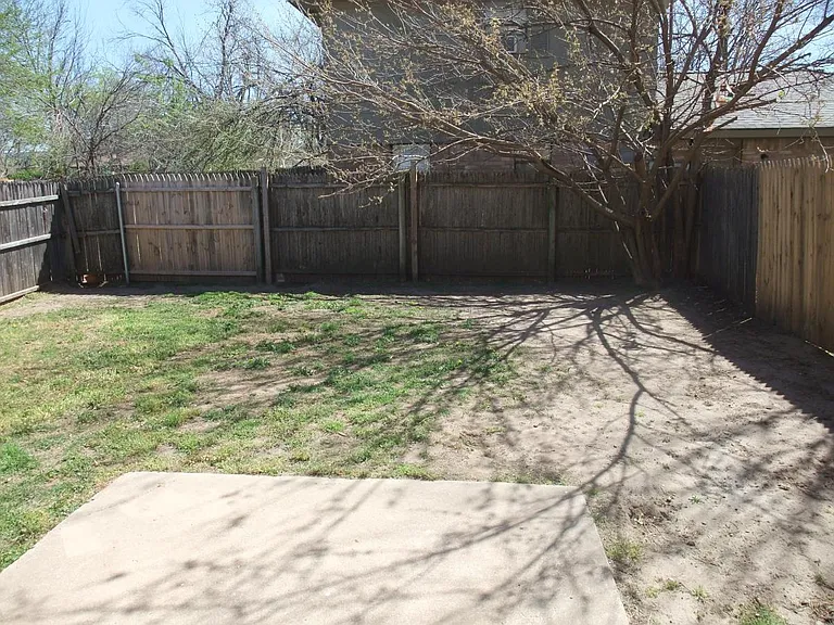 5952 NW 41st St — Photo 16