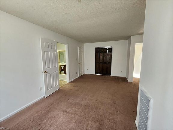 5th image of 1816 Carrollwood Cmn
