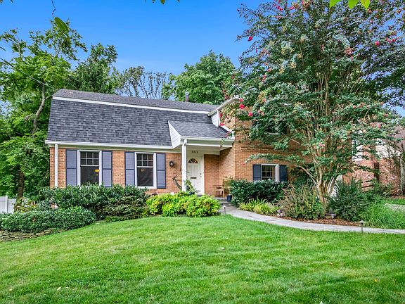 4th image of 6902 Tilden Ln