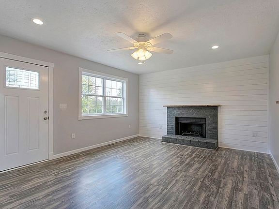 3rd image of 15709 Misty Ln
