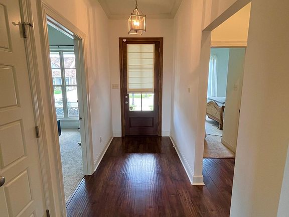 4th image of 206 Oak Path Dr