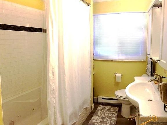 5th image of 10907 N High Meadows Dr