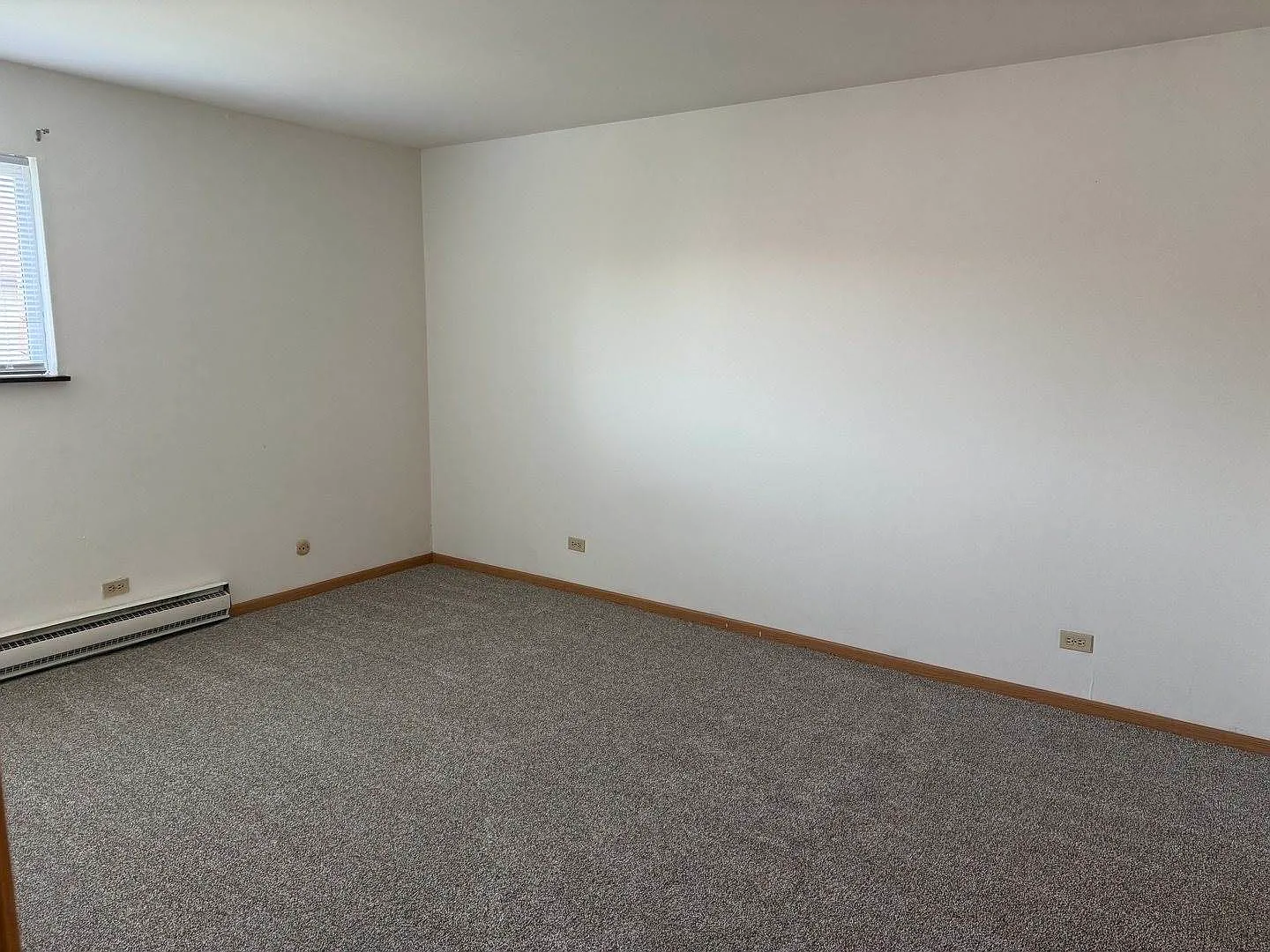 2 bed, 900 sqft, $1,525 — Photo 3