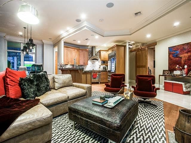 1st image of 2555 N Pearl St APT 803