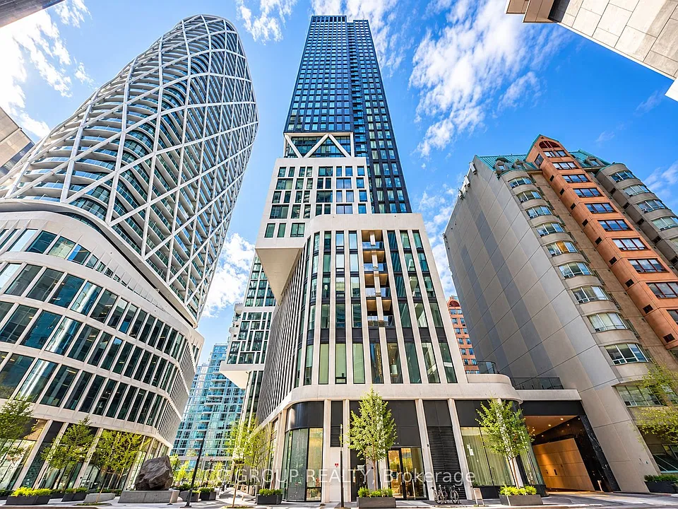 238 Simcoe St #3405