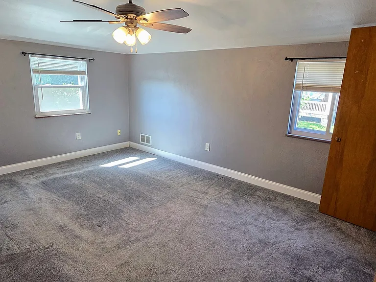 1113 Wareman Ave — Photo 14