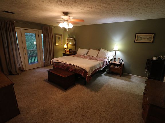 3rd image of 324 Boone Way