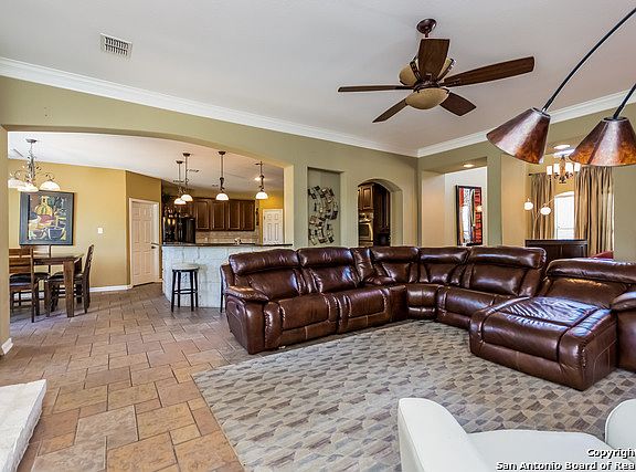 5th image of 3639 Pinnacle Dr