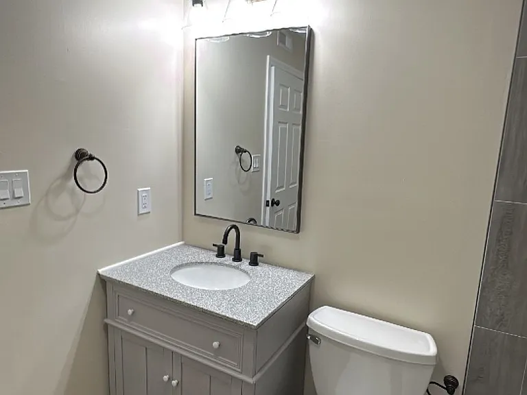 Unit Photo