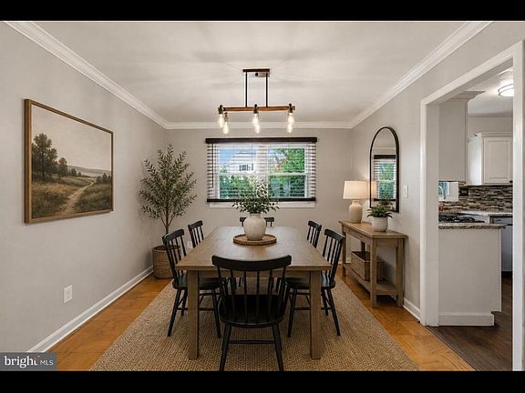 4th image of 203 Kane Ct