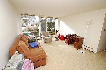 5th image of 1531 Packard St APT 1