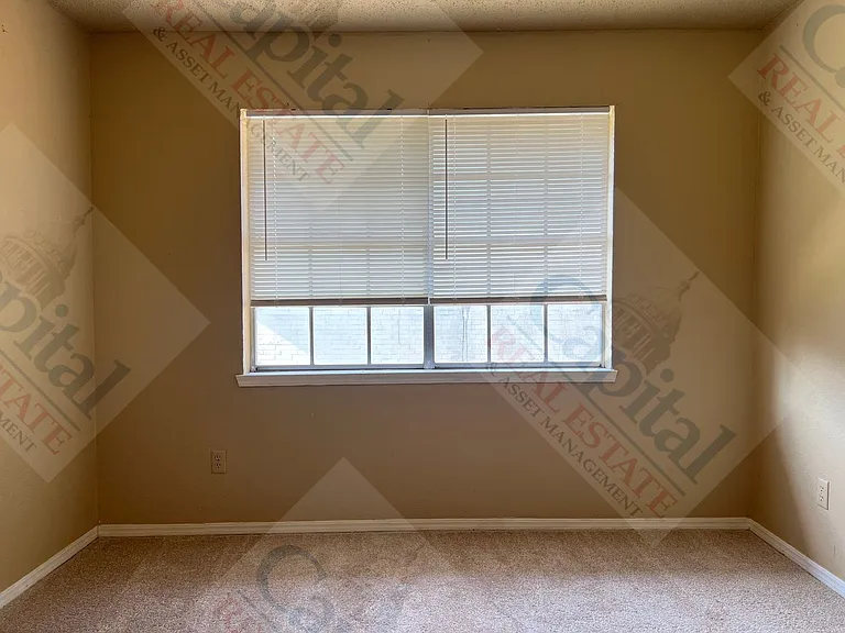 1715 E Lindsey St #2 — Photo 17