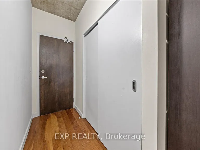 179 George St #603 — Photo 17