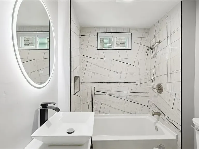 396 Orms St #1 — Photo 3