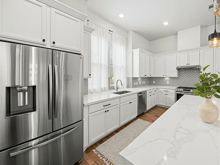 719 Leverkuhn St — Photo 16