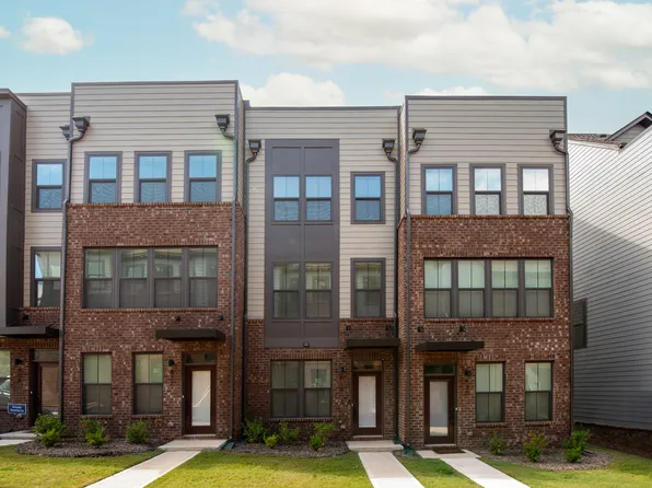 416 Spearfield Ln, Charlotte, NC 28205