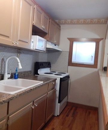 3rd image of 500 McKay Ave