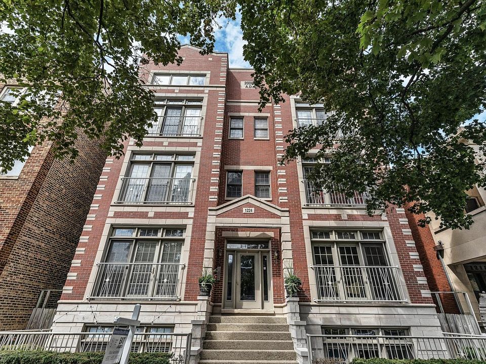 1st image of 1224 W Winona St APT 3W