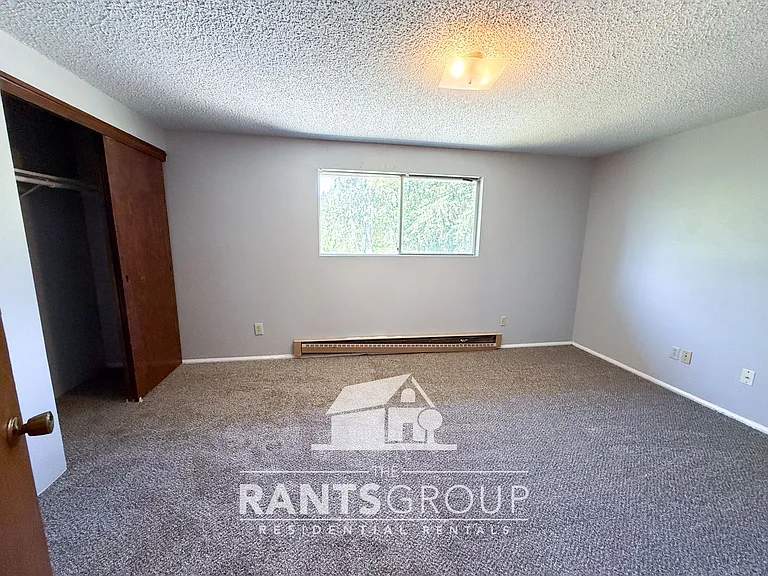351R — Photo 14