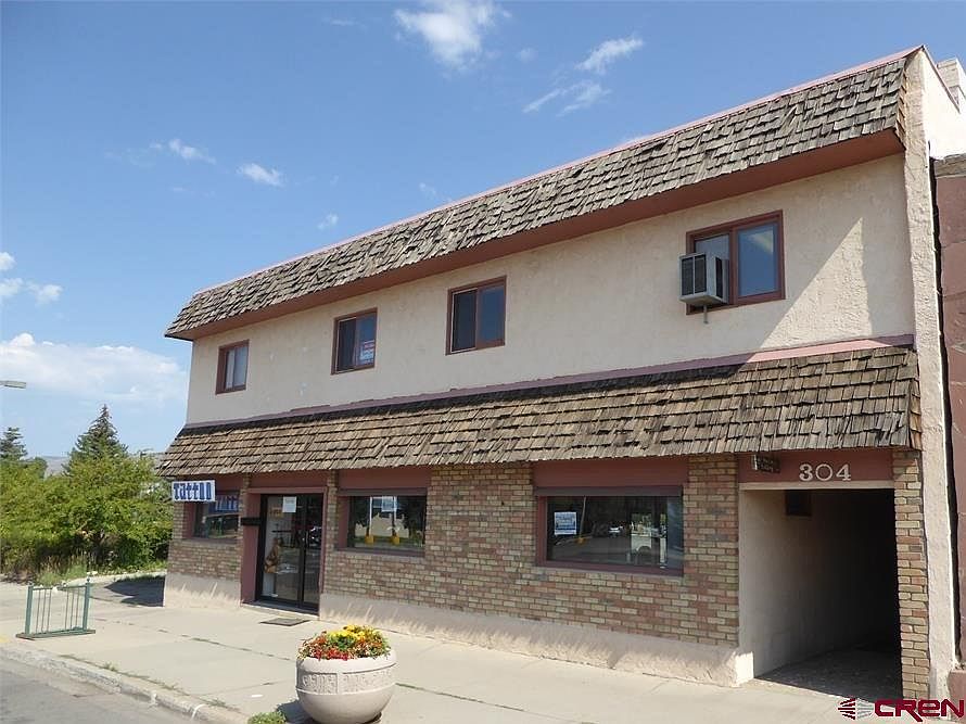 2nd image of 304 W Tomichi Ave